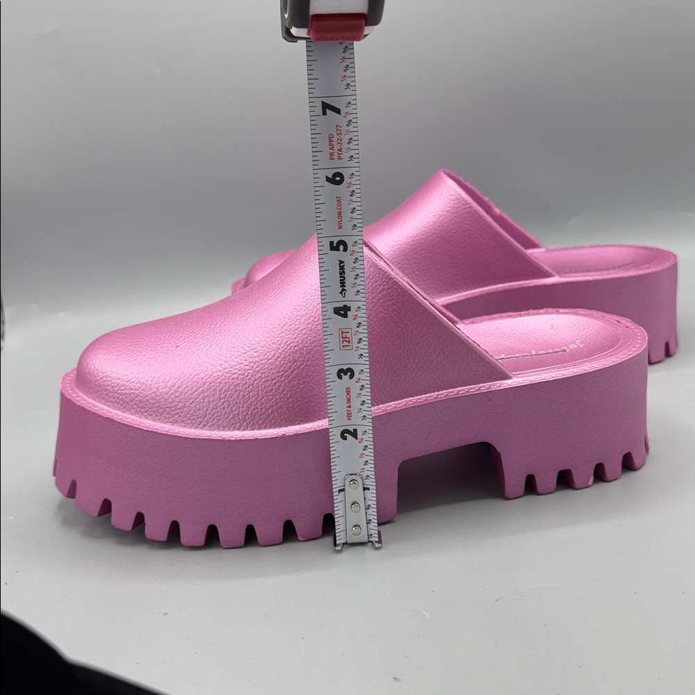 NWOB Jeffrey Campbell Sz 7 Metallic Pink Platform Clogs - Picture 8 of 8
